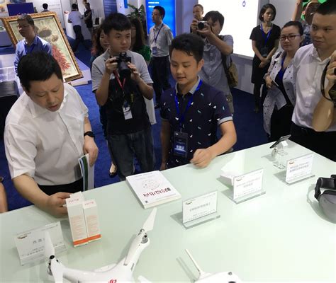 深圳（龙岗）跨境电商产业展开幕 通拓科技参展产品受热捧