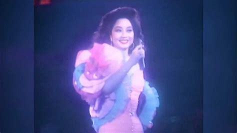 徐小凤，1989演唱会《漫漫前路》，现场版_腾讯视频
