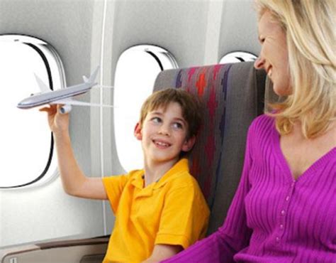 婴儿坐飞机怎么买票（没空陪小孩坐飞机）-幼儿百科-魔术铺