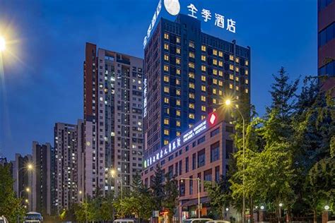 去重庆玩，有哪些酒店/民宿值得推荐，重庆高性价比住宿全攻略