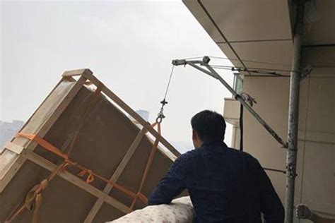 常熟实验室设备高空吊装安装项目