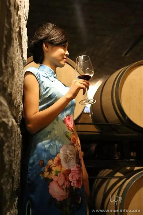 葡萄酒和女人的秘密，你必须得知道 - 戎子*小精灵的个人主页:葡萄酒资讯网（www.winesinfo.com）