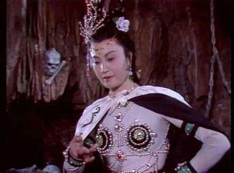 短短25集的86版《西游记》，唐僧破天荒地由3位演员出演！