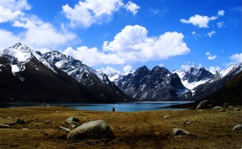 探访藏南海拔最高大型淡水湖 海拔5000米的“蓝宝石”