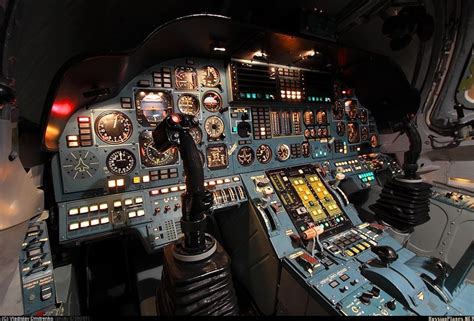 f35战斗机驾驶舱,二斗机驾驶舱,6斗机驾驶舱_大山谷图库