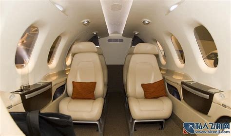 巴航工业首架飞鸿300将交付鄂尔多斯通航_私人飞机网