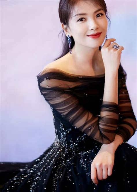 刘涛亮相活动！身穿旗袍娇艳大方，40岁的她美得像花季少女|刘涛|旗袍|少女_新浪新闻