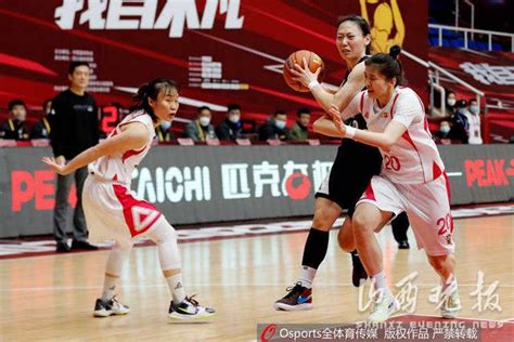 中国女篮新晋女神曝光：身高1米85，连进美国3记3分球