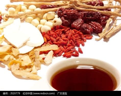 一堆滋补中药材和汤药图片高清图片下载_红动中国