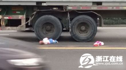 浙江慈溪一母亲将1岁女婴扔在马路中央 致其被集装箱车碾死-浙江新闻-浙江在线