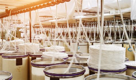 2023年1-2月全国纺织业出口货值为355亿元，累计下滑17.3%_智研咨询
