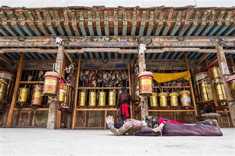 探访甘南的百年藏寨，生活着许多百岁老人的“长寿村”_琰棱_新浪博客