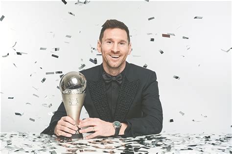 羊城晚报-梅西第七次获选世界足球先生 他为何首次无缘同时捧起金球？