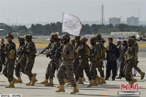 美军撤离 阿富汗塔利班特种部队接管喀布尔机场-搜狐大视野-搜狐新闻
