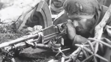 1962年中印战争，解放军战士：敌人非但不投降，还胆敢向我还击！