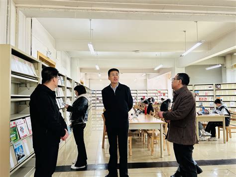 榆林职业技术学院来我校图书馆开展业务交流活动-榆林学院