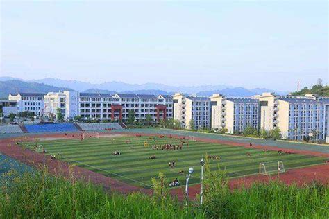 金沙第二职业技术高级中学2020年招生简章 - 金沙县第二职业技术高级中学