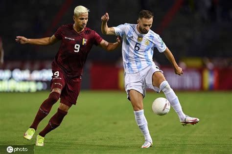 世界杯预赛南美区积分榜，乌拉圭领跑，阿根廷第2，梅西+苏牙进球|巴拉圭|智利|乌拉圭_新浪新闻