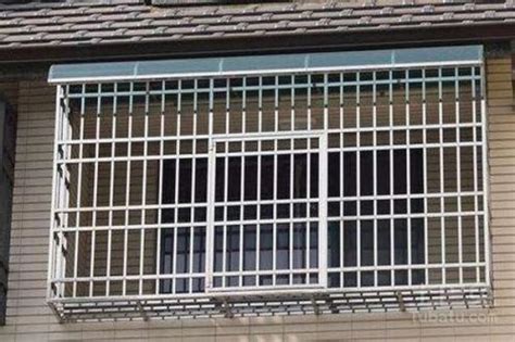 阳台装不锈钢防盗网像在坐牢 新型防盗网了解一下 - 装修保障网