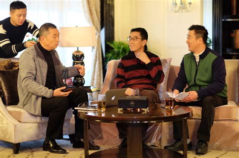 如歌高尔夫创始人、CEO刘隆基做客《高谈阔论》-深圳市如歌科技有限公司