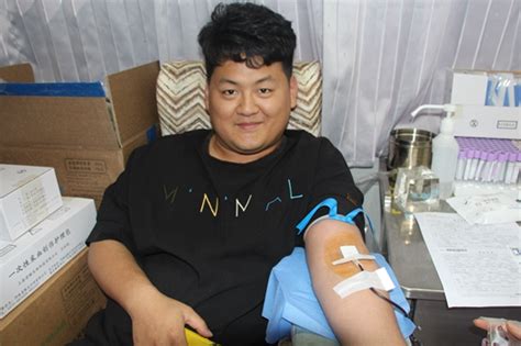 张家瑜：无偿献血帮助别人快乐自己-中国输血协会