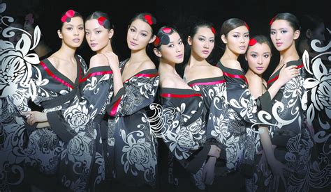 中国首趟时尚专列即将发车与佳丽同行 看新丝路模特冠军加冕 | 北晚新视觉