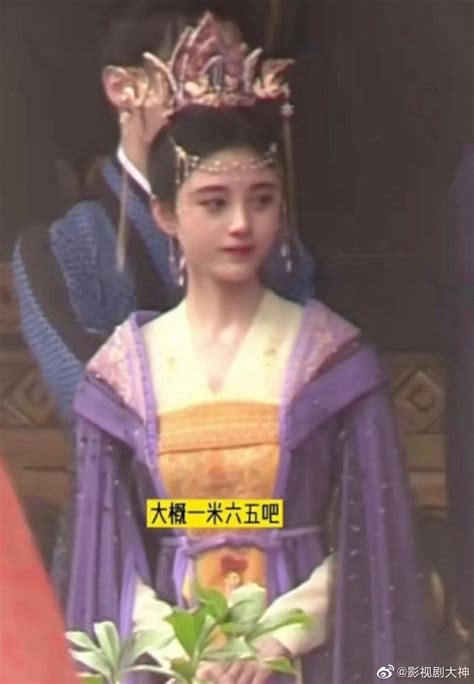 鞠婧祎、赵露思《慕南枝》拍摄路透，两位公主没错了！