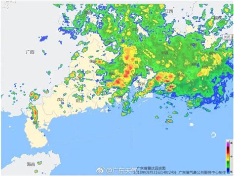 汕头暴雨成灾，多处大雨淹城，他们拼尽全力……_广东