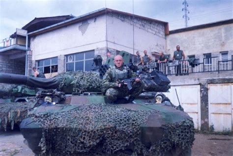 1999年科索沃战争，为了在停战前夺取战略要点|普里什蒂纳|科索沃|北约_新浪新闻