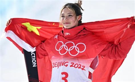 谷爱凌北京冬奥会拿了几块金牌-谷爱凌2022冬奥会比赛成绩-最初体育网