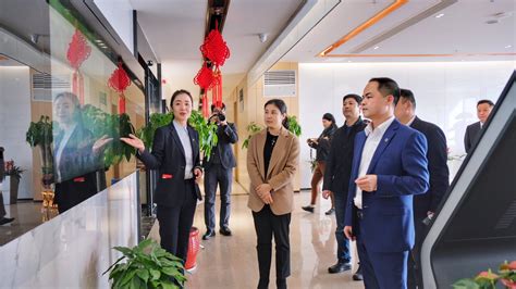 2020年 2月18日，开福区 人民政府 副区长胡珊珊带队走访新华保险湖南分公司，区政府办、区金融事务中心、清水塘街道主要负责同志参加。