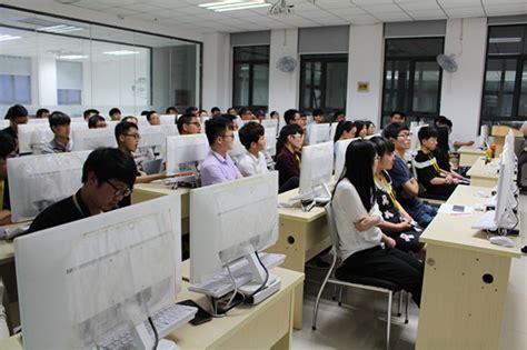 河北：“十四五”将培养培训高技能人才超10万 - 郑州教育信息网