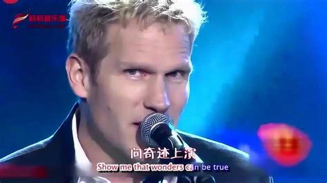 经典中文歌曲《吻别》被迈克学摇滚翻唱成英文歌，值得收藏！_腾讯视频}