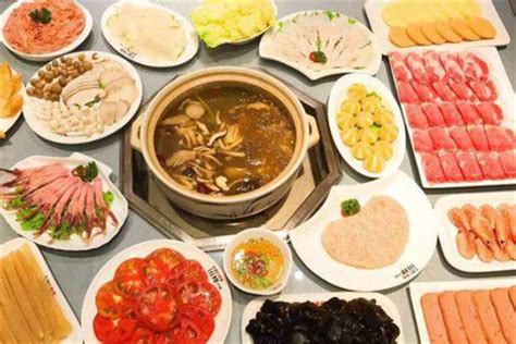 吉林十大火锅店排行榜：世红餐饮上榜，第十是碳火锅_排行榜123网