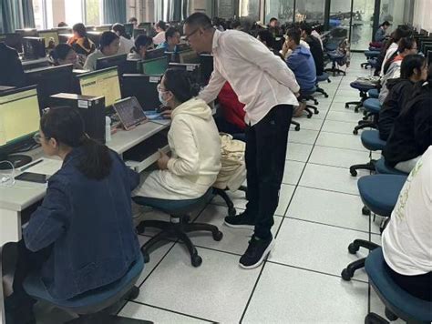 腾讯教育助力温州首开人工智能骨干教师研修班 “前沿理论+实战经验”双向提升教师AI素养 —中国教育在线