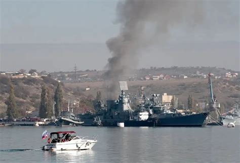 刚签协议就出手？乌称敖德萨港口突遭导弹袭击，俄方否认|俄罗斯|敖德萨|俄军_新浪新闻