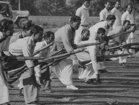 1962年中印战争，印度为什么想不开非要惹中国 - 知乎