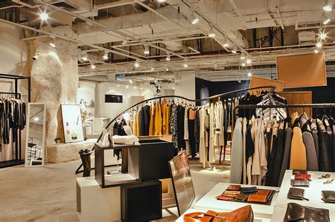 新锐设计师品牌 24ANS 携手 NTUH 推出首个合作系列-服装品牌新品-服装设计网