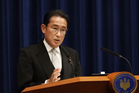 岸田文雄当选日本第100任首相，他将面临哪些挑战？_凤凰网视频_凤凰网