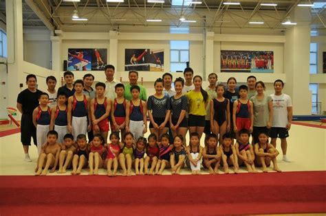 儿童体校邀请中国国家体操队总教练黄玉斌来校指导 - 苏州市体育局