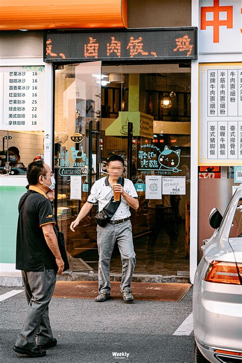 深圳「台湾街」，一条街逛吃一整天_沙井_店里_零食