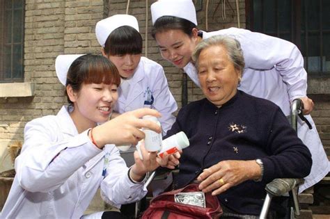 进贤为65周岁及以上老人免费健康体检 惠及全县8万余老年人凤凰网江西_凤凰网