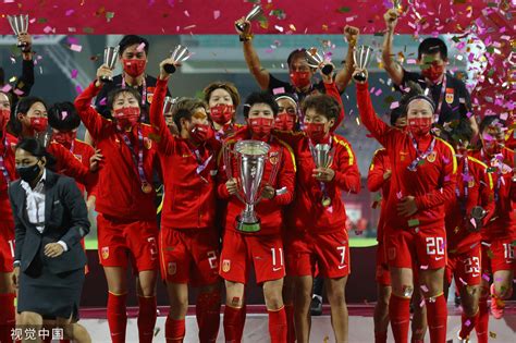 女足亚洲杯决赛：肖裕仪补时绝杀 中国3-2逆转韩国_凤凰网