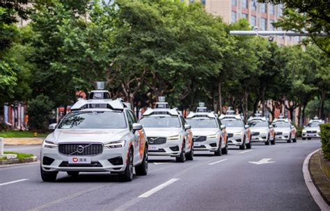 上海市民可免费体验无人驾驶出租车啦！_围观_澎湃新闻-The Paper