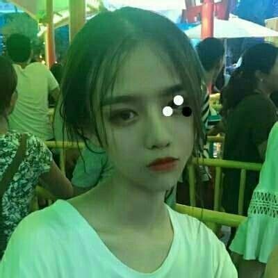 复古风头像绿色系女生