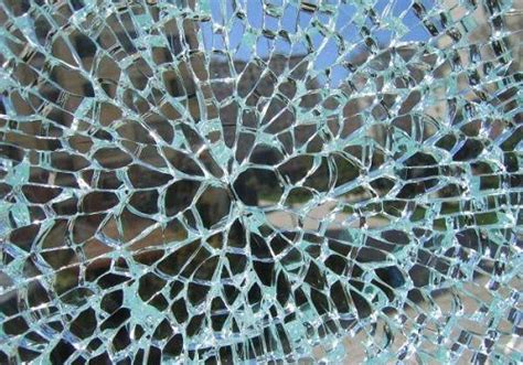 哪种玻璃的碎片不会伤人 钢化玻璃的加工制作方法,行业资讯-中玻网