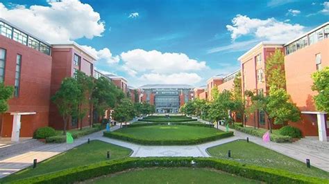 高中国际部-上海外国语大学西外外国语学校