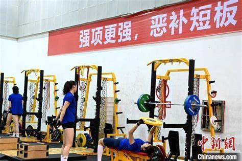 中国女排抵达北仑训练基地 集训备战亚运会