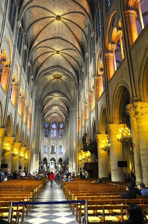 巴黎圣母院夜景高清图片下载-正版图片500954647-摄图网