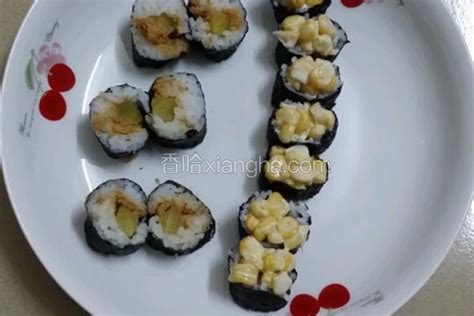 玉米和肉松寿司的做法_菜谱_香哈网